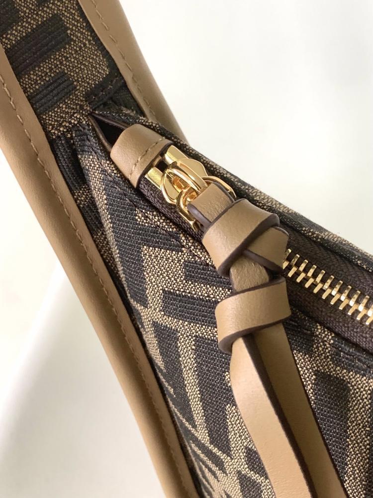 Classic Top Handle Bag Style 967808183