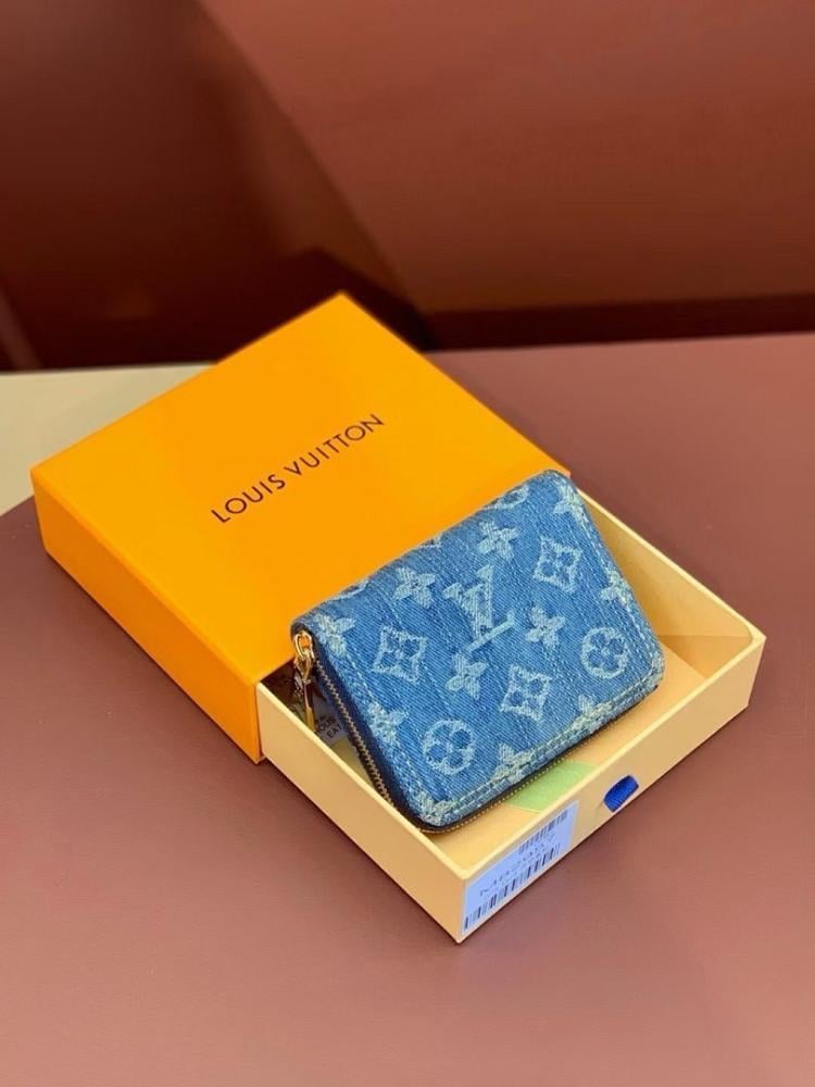 Modern Calfskin Wallet 11x8.5x2cm