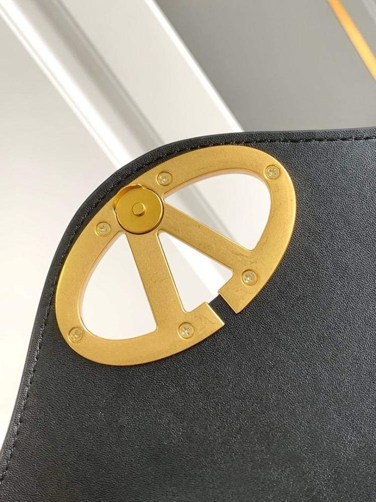 Luxury Calfskin Shoulder Bag 27x13x6.5cm