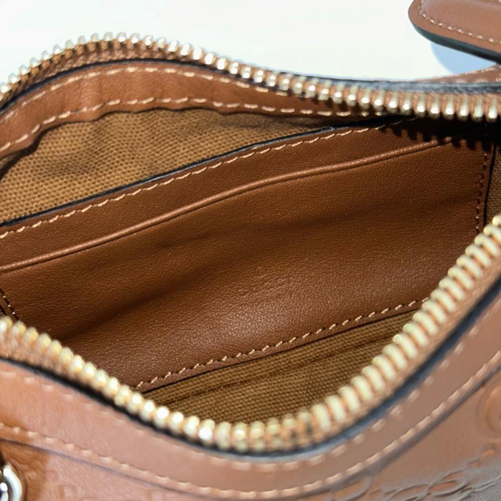 Wallet Style 1065353576