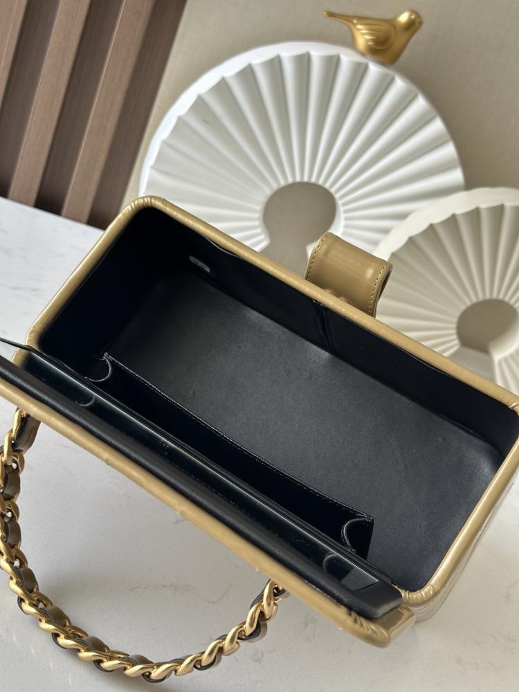 Top Handle Bag Style 814443910