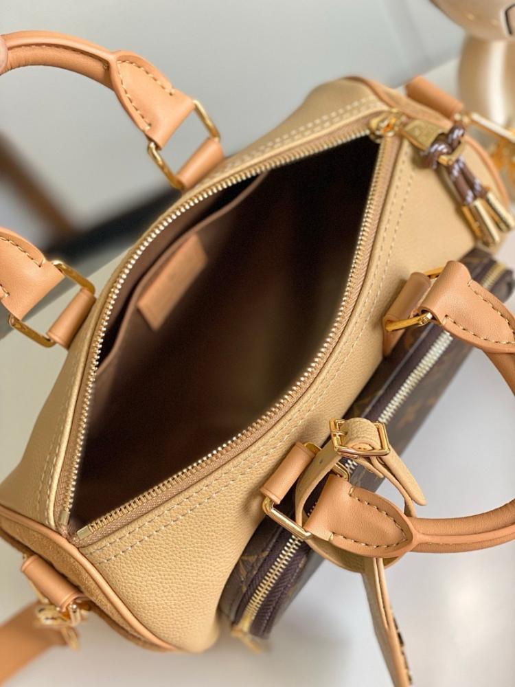 Luxury Leather Shoulder Bag 15x11x25cm