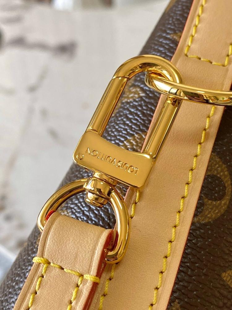 Classic Woven Calfskin Shoulder Bag