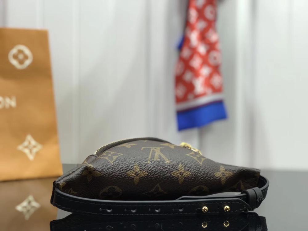 Elegant Wallet Style 1353710886