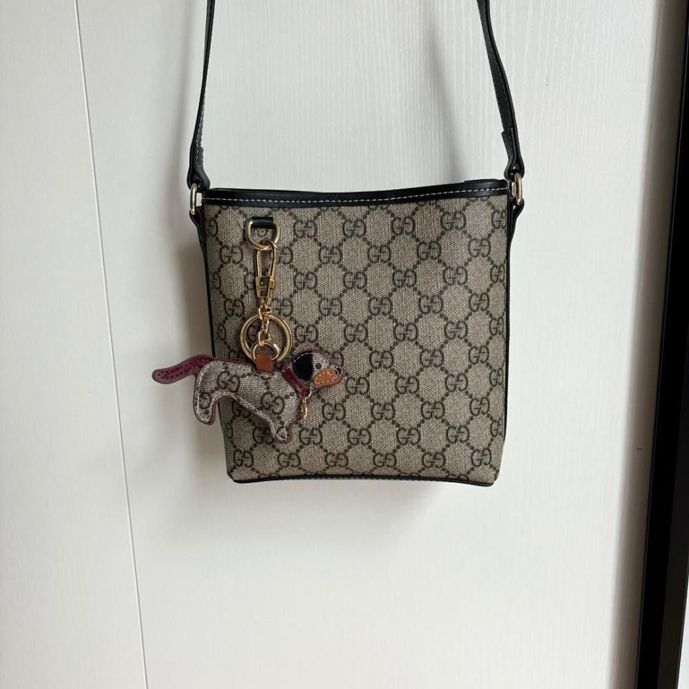 Italian-Inspired Luxury Bag 18x16x8cm