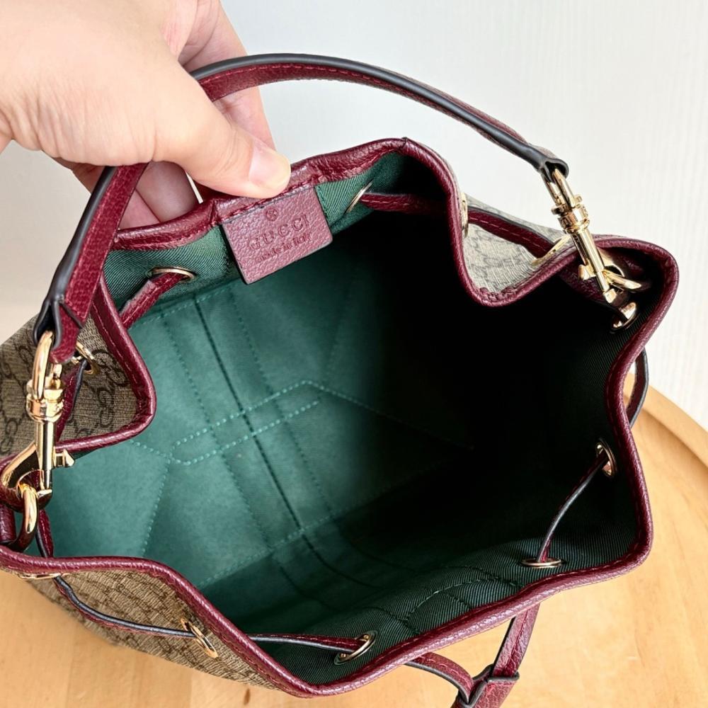 Elegant Shoulder Bag 22x21.5x13cm