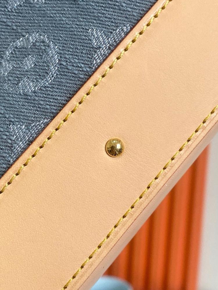 Stylish Refined Monogram Leather Top Handle Bag 27x18x9cm