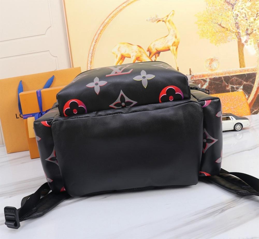 Stylish Leather Backpack 37x43x17cm
