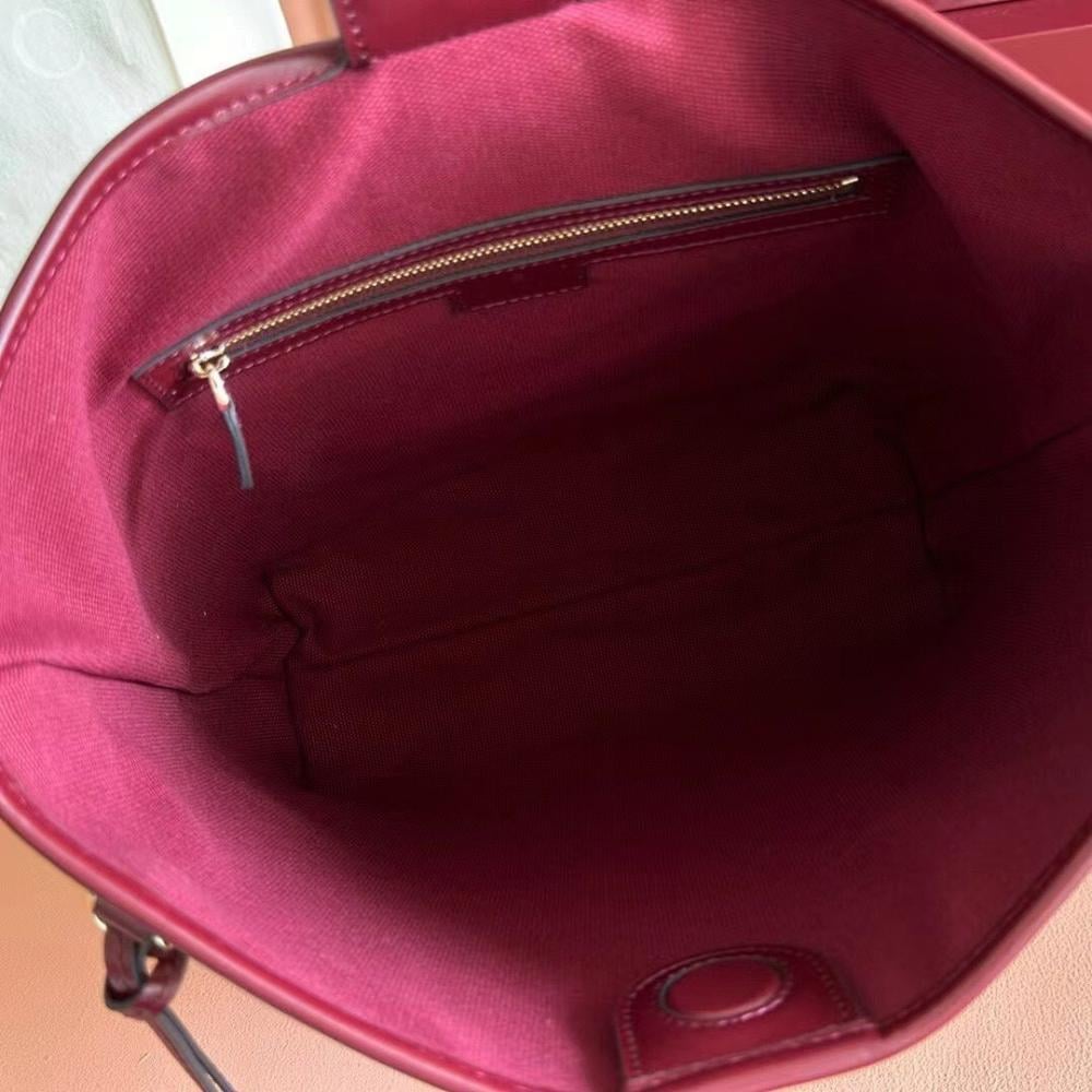 Stylish Shoulder Bag 24x26x10cm