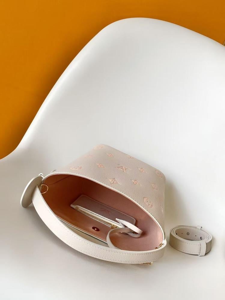 Top Handle Bag Style 251480930