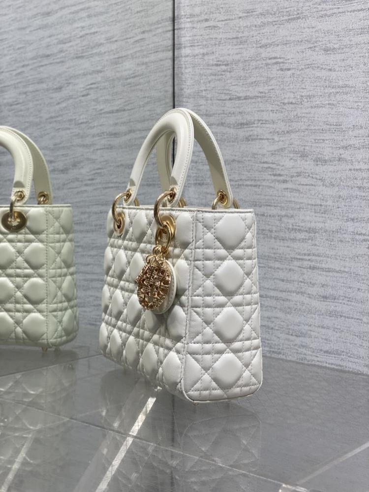 Classic Top Handle Bag Style 889785184