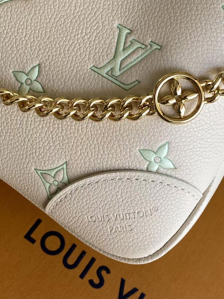 Leather Shoulder Bag Style 185521934