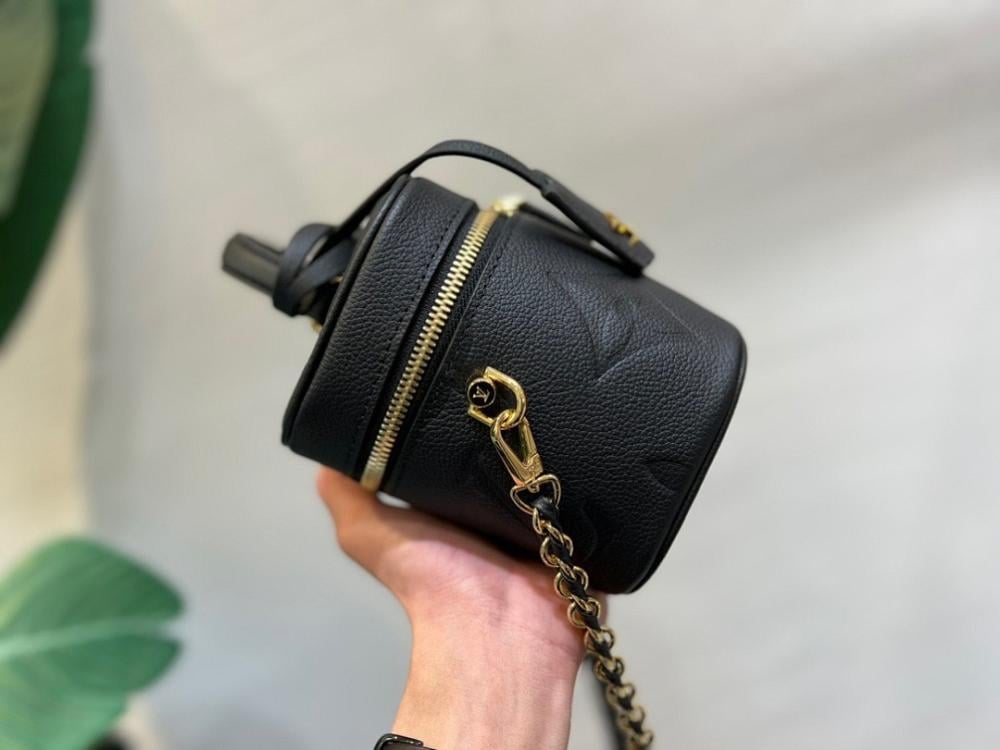 Classic Woven Leather Shoulder Bag