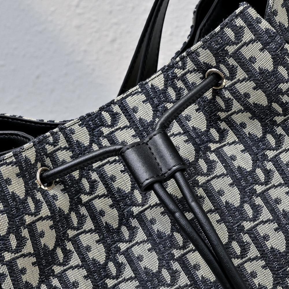 Classic Elegant Gold Embroidered Lambskin Bucket Bag