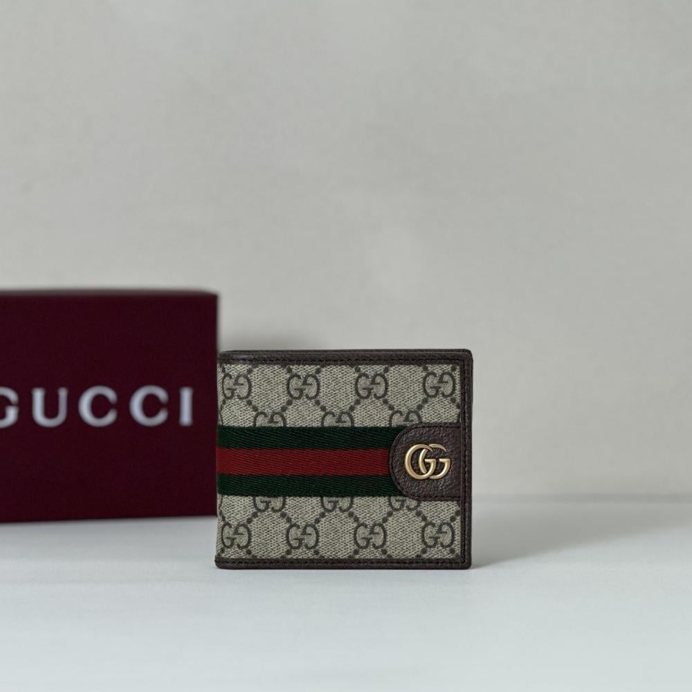 Luxury Wallet Style 239760946
