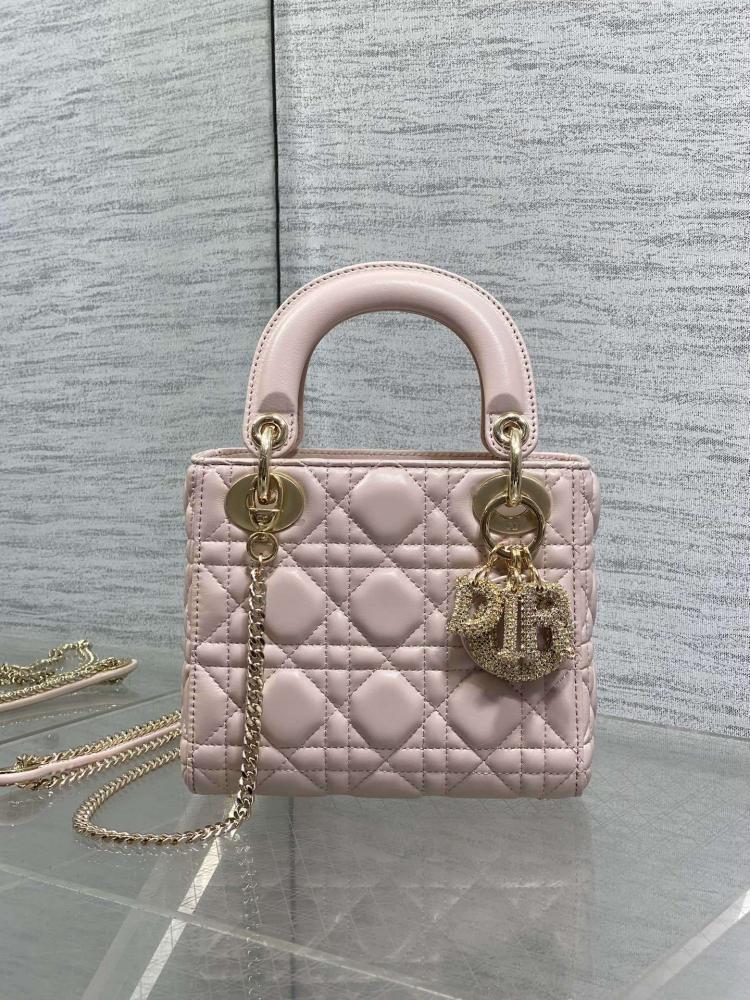 Top Handle Bag Style 156566195