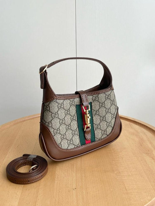 Italian-Inspired Stylish Crossbody Bag 19x13x3cm