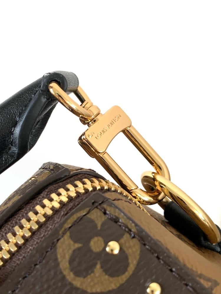 Classic Leather Travel Bag
