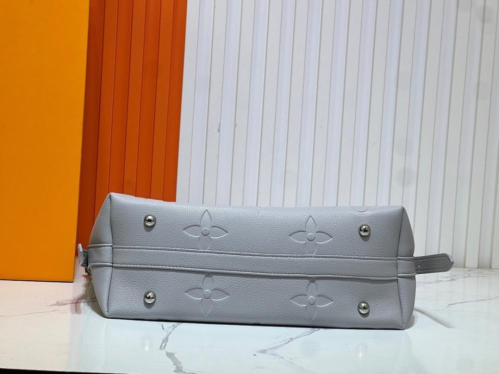 Elegant Refined Monogram Leather Top Handle Bag 29x24x12cm