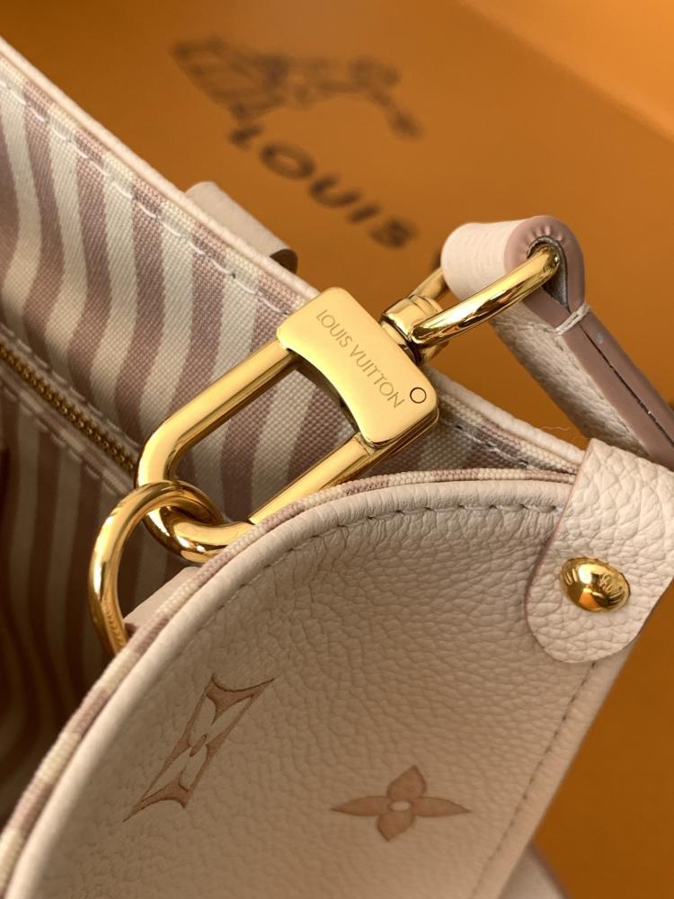 Top Handle Bag Style 697558030