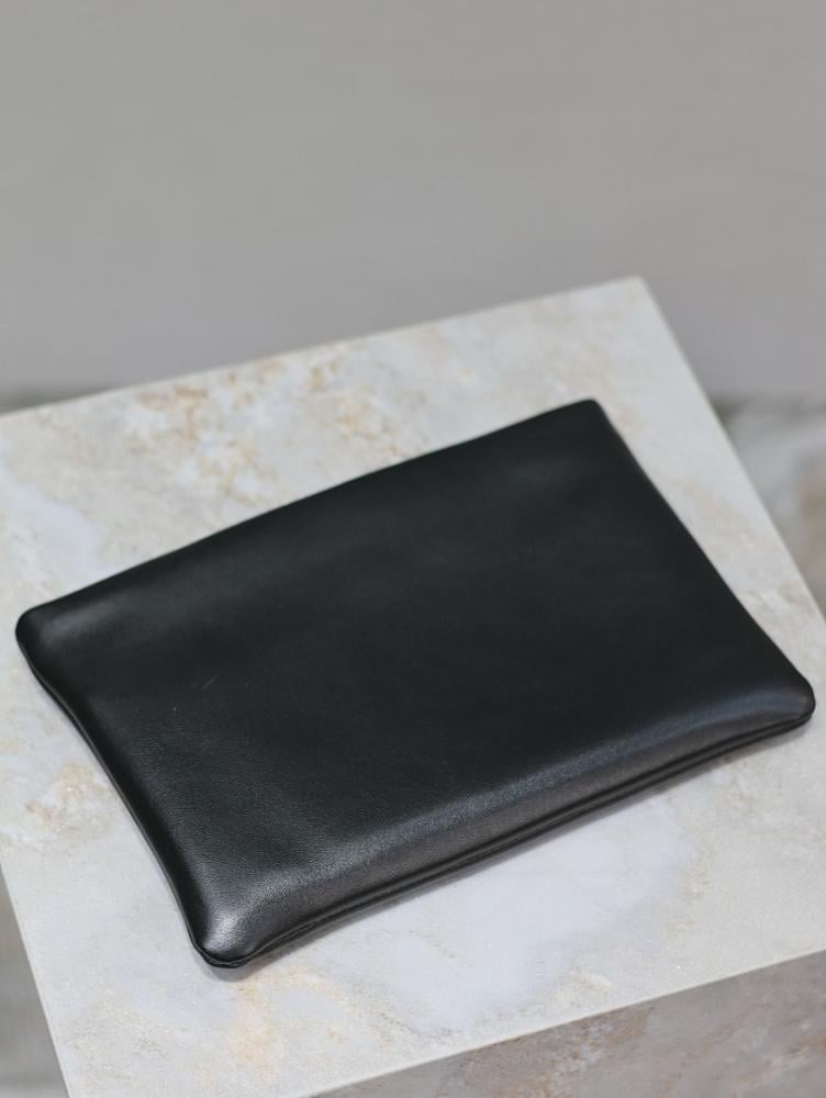 Modern Luxury Leather Top Handle Bag 23x16x3cm