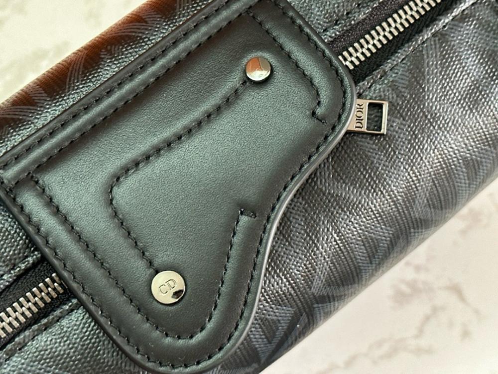 Elegant Leather Top Handle Bag 21.5x12.5x10.5cm