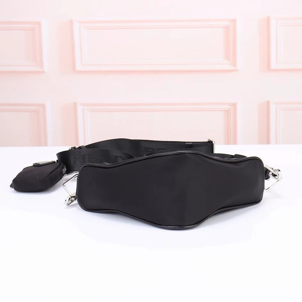 Classic Elegant Nylon Tote Bag 27.5x20cm