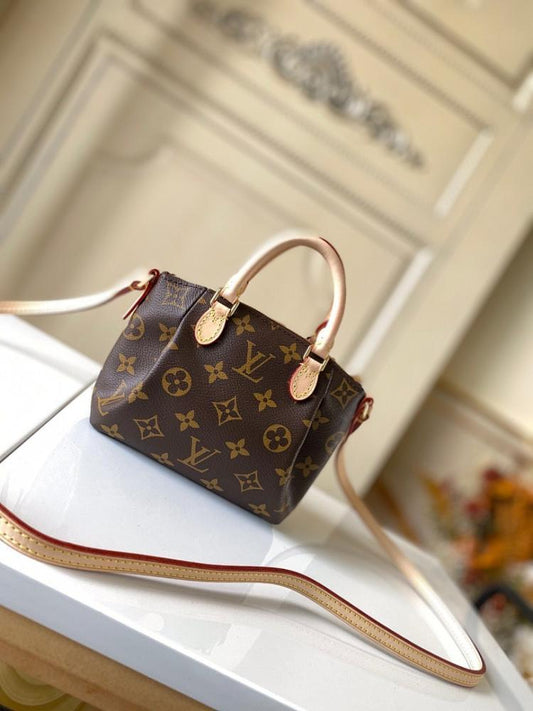 Luxury Crossbody Bag 17x11x6cm