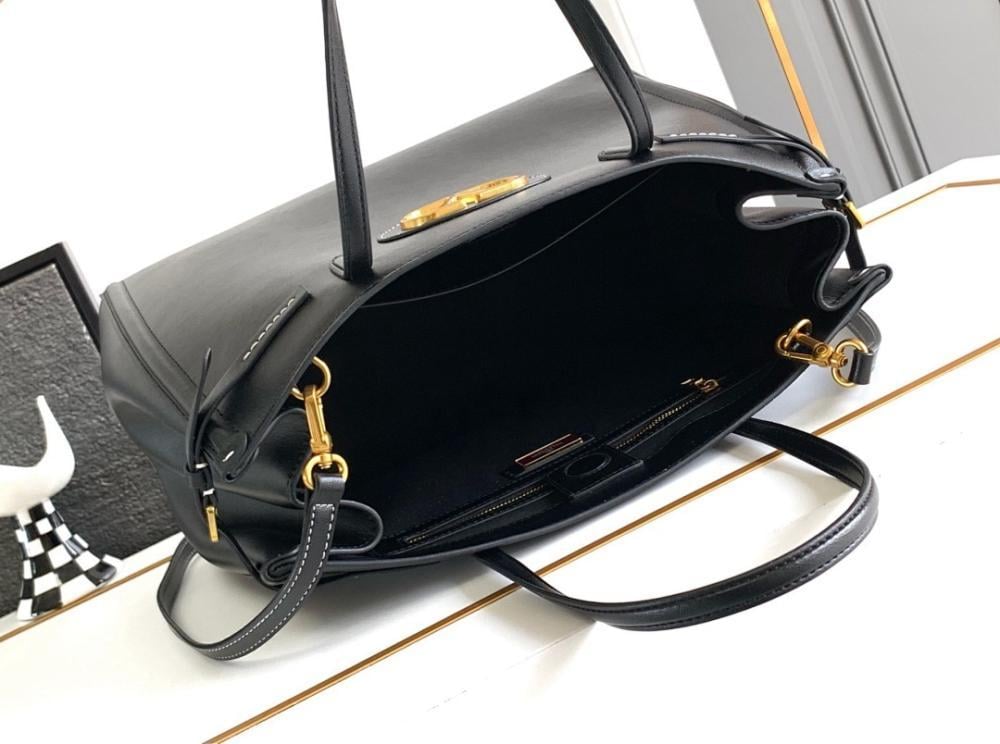 Italian-Inspired Stylish Gold Shoulder Bag