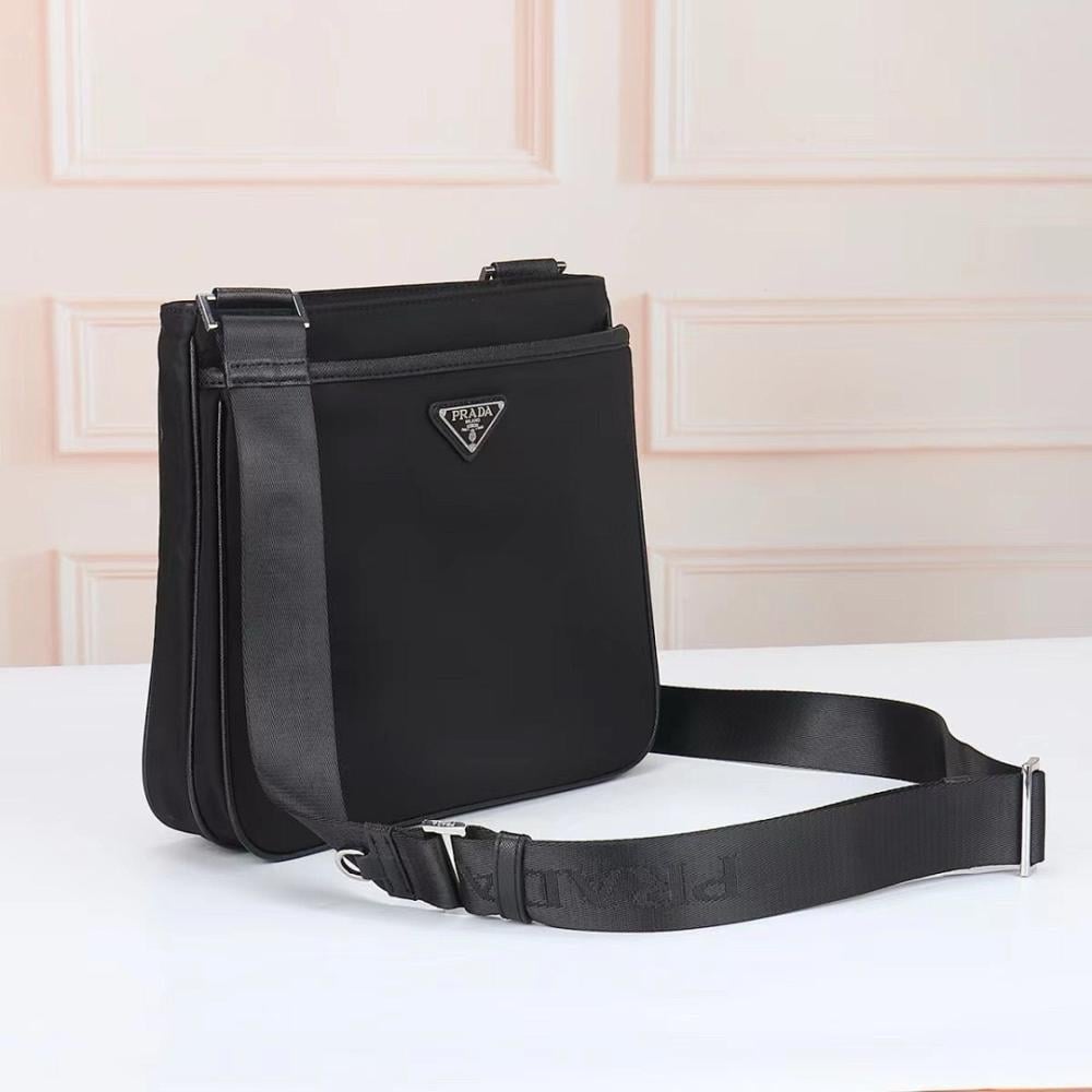 Modern Elegant Nylon Shoulder Bag