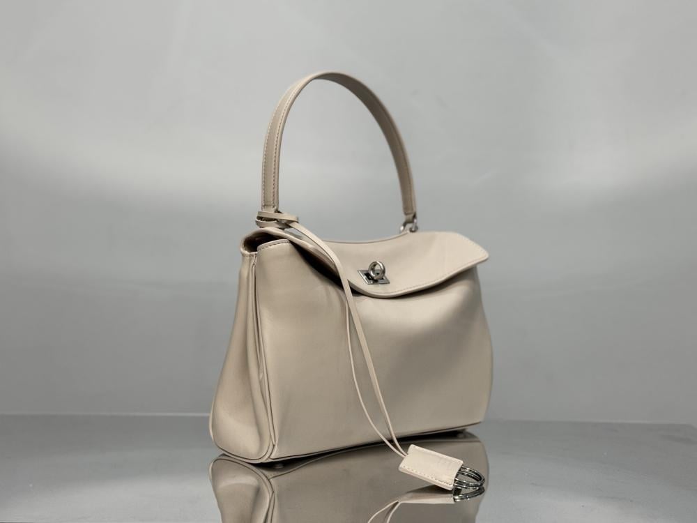Top Handle Bag Style 243579396