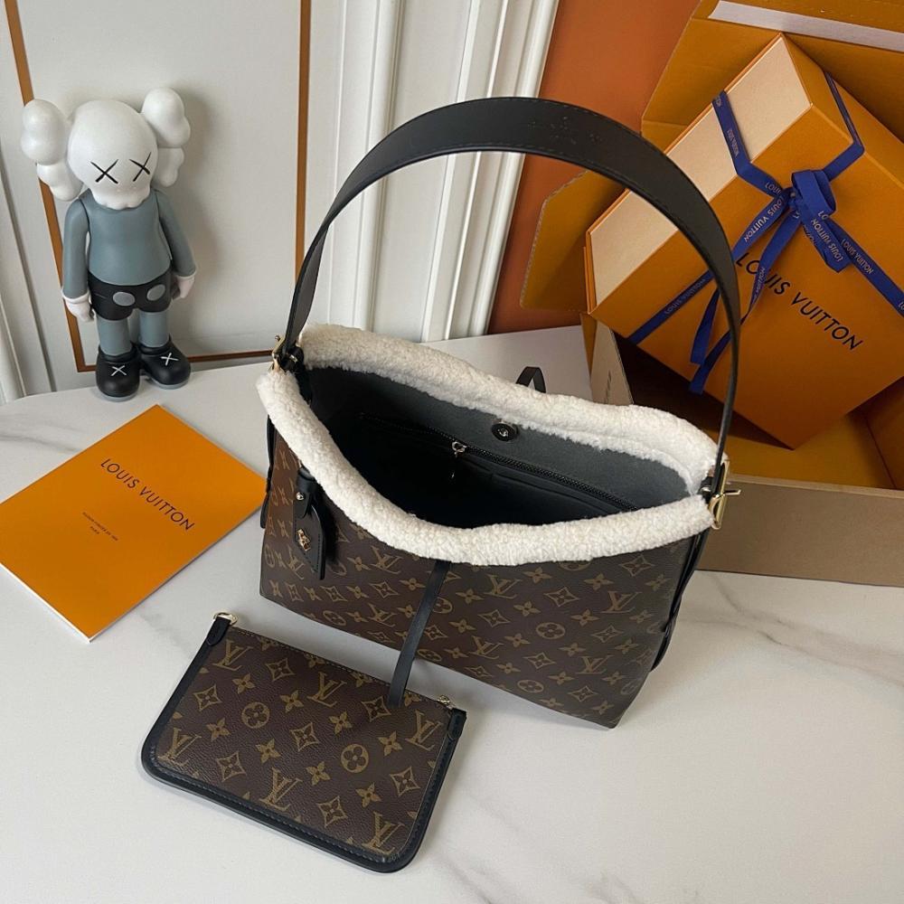 Elegant Stylish Monogram Leather Top Handle Bag 29x24x12cm