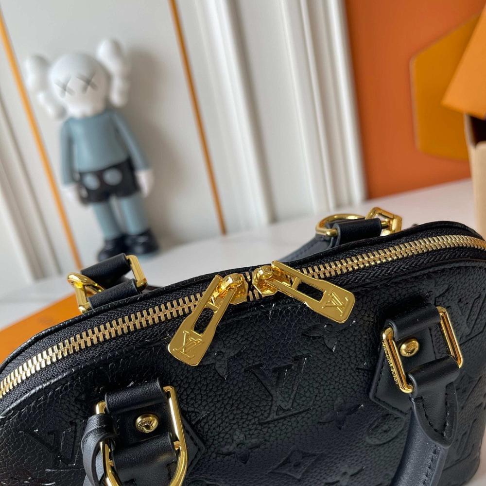 Alma Gold Monogram Leather Bucket Bag 23.5x17.5x11.5cm