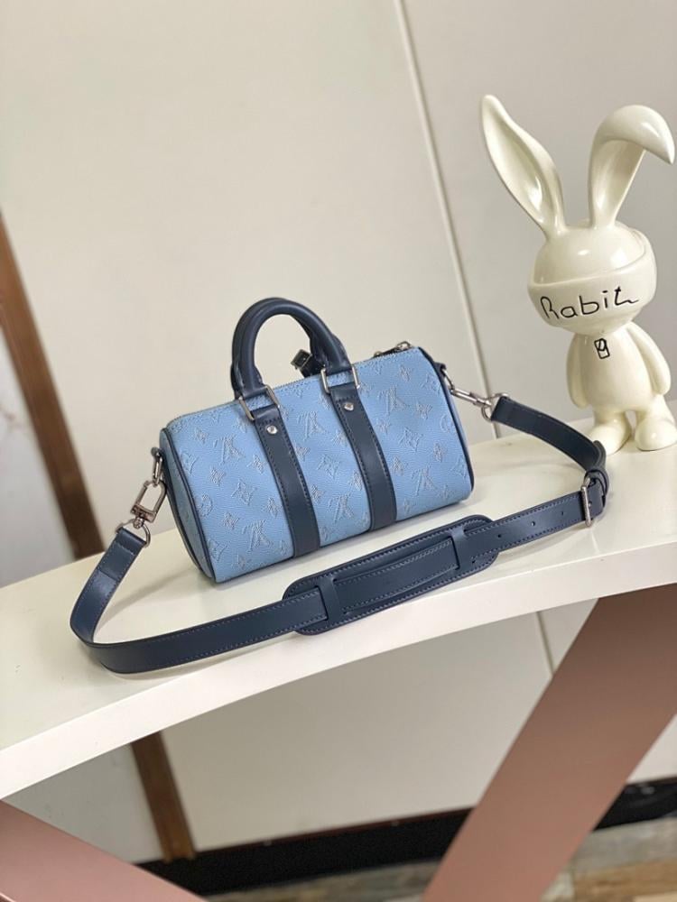 Italian-Inspired Elegant Monogram Leather Shoulder Bag 25x15x11cm
