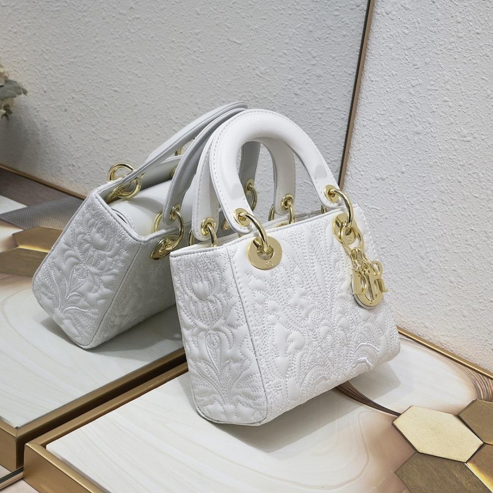 Luxury Gold Quilted Shoulder Bag