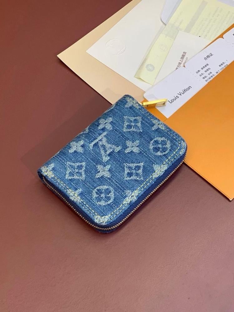 Modern Calfskin Wallet 11x8.5x2cm