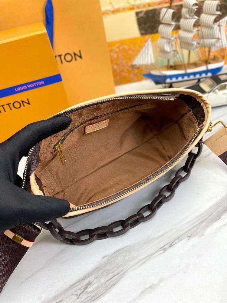 Modern Refined Monogram Leather Top Handle Bag 26x15x9cm