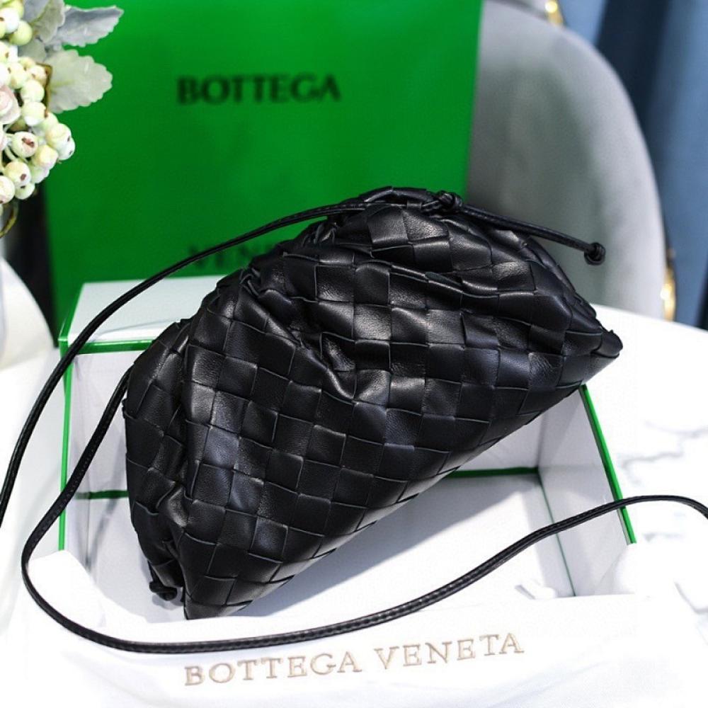 Classic Top Handle Bag Style 48130345
