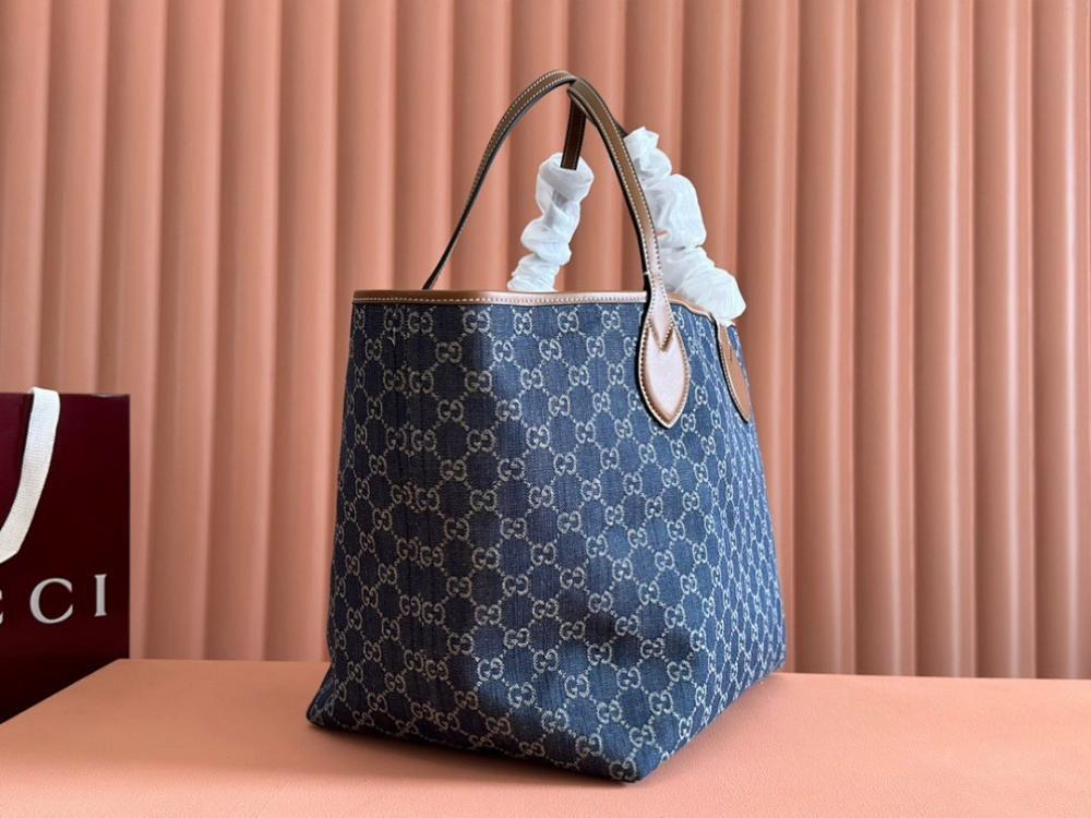 Stylish Refined Crossbody Bag 30.5x28x27cm