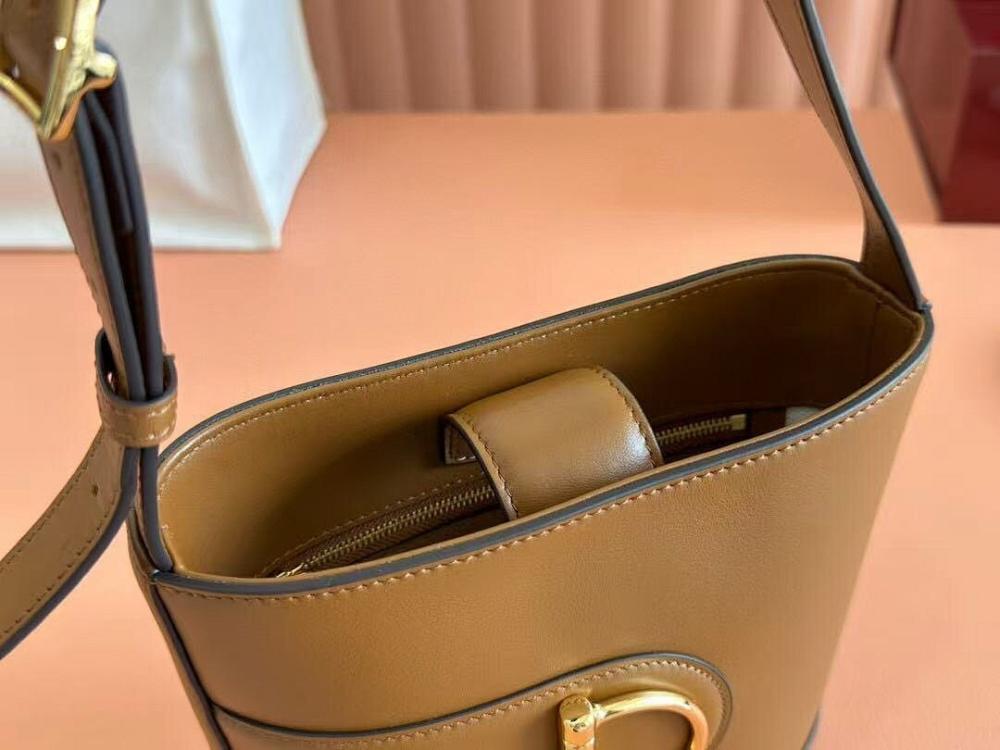 Modern Elegant Bag 18.5x20x8.5cm