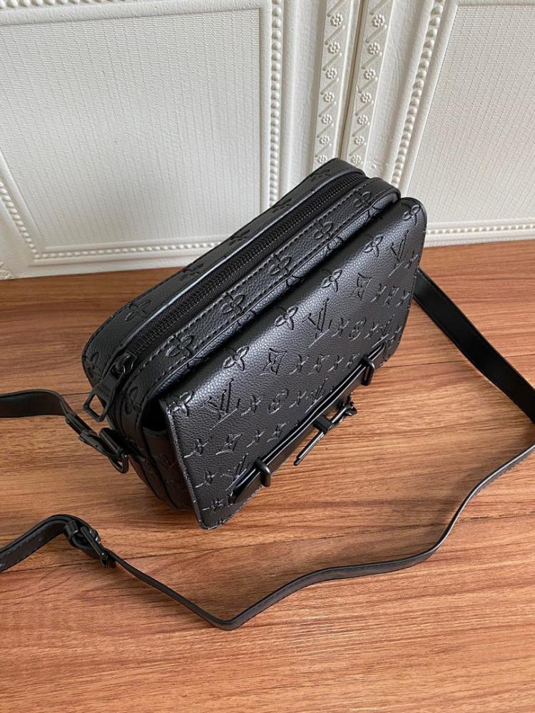 Classic Elegant Shoulder Bag