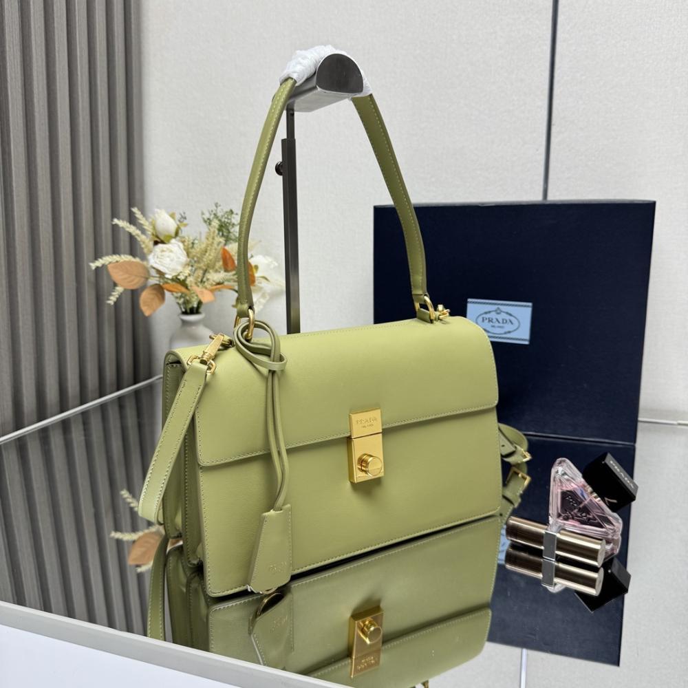 Classic Shoulder Bag Style 642853334