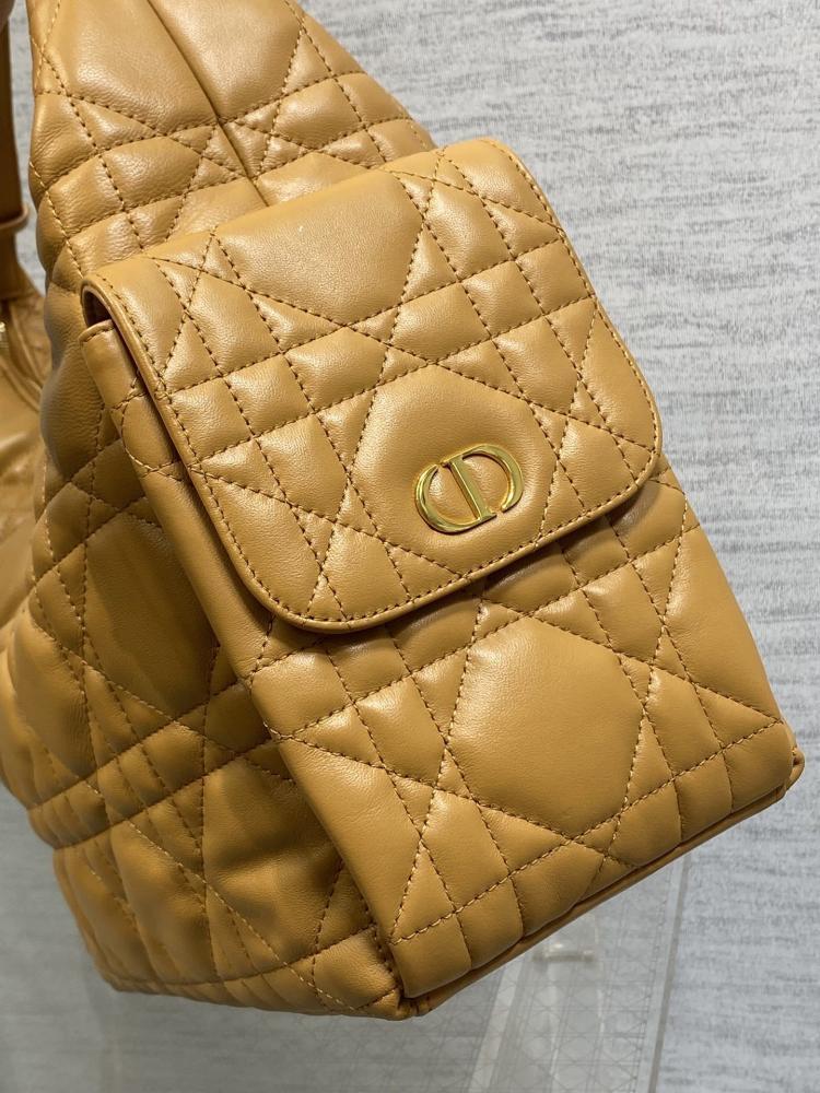 Classic Top Handle Bag Style 409457065