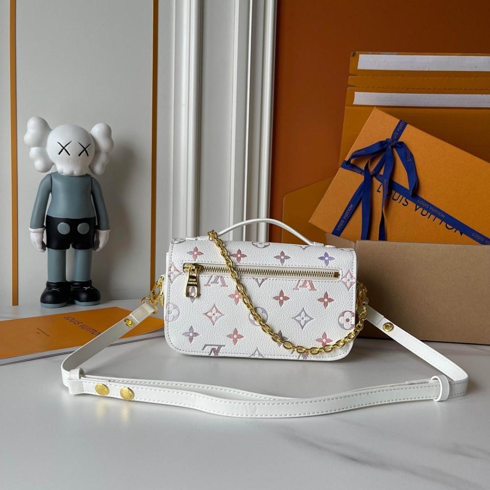 Modern Monogram Shoulder Bag 21.5x13.5x6cm