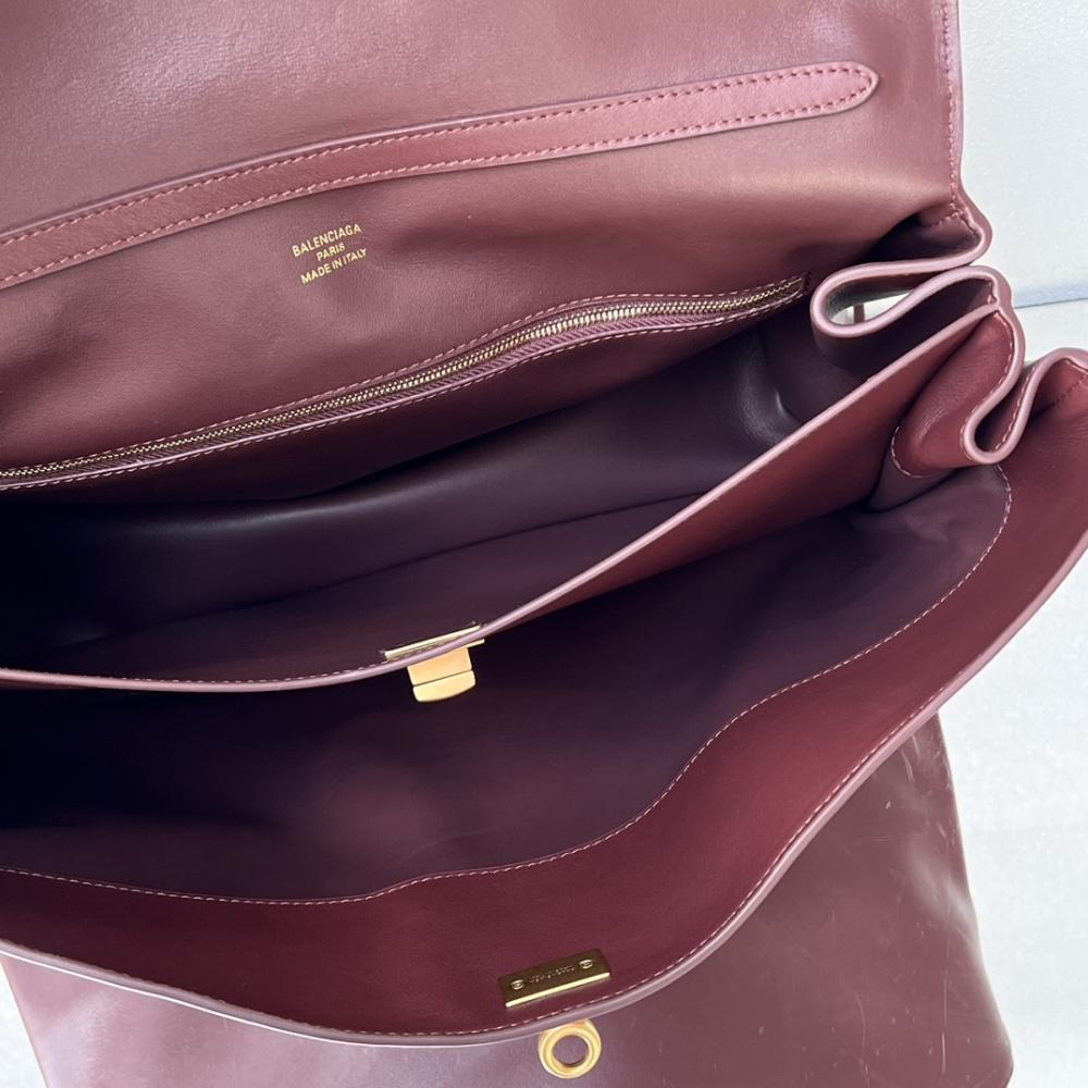 Luxury Top Handle Bag Style 102978865