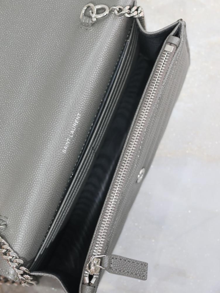 Wallet Style 1110708488