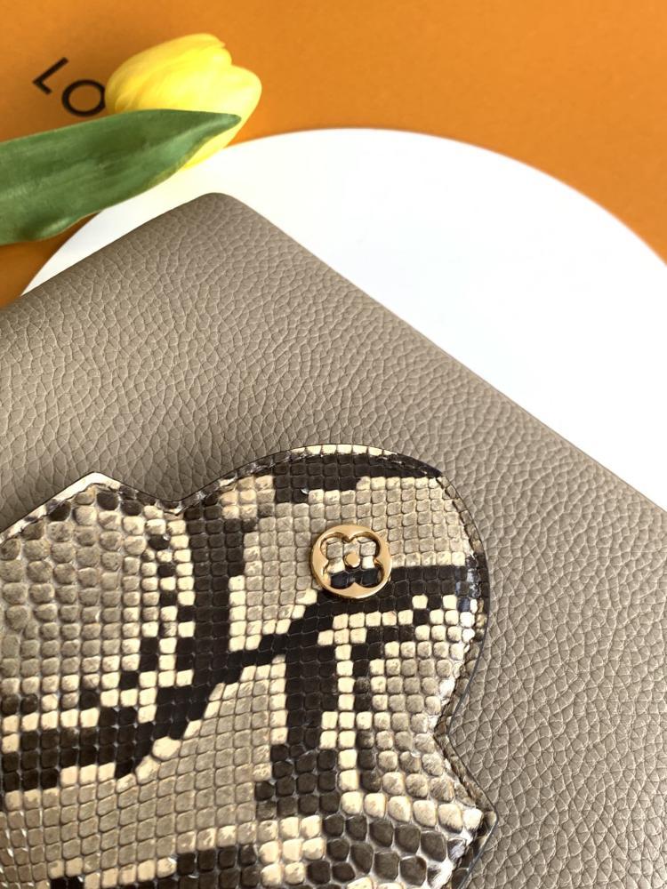 Leather Shoulder Bag Style 938736487