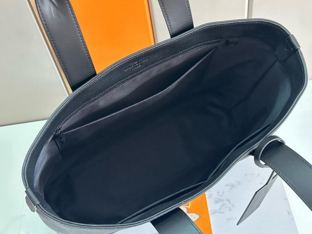 Stylish Premium Leather Crossbody Bag 40x34x12cm