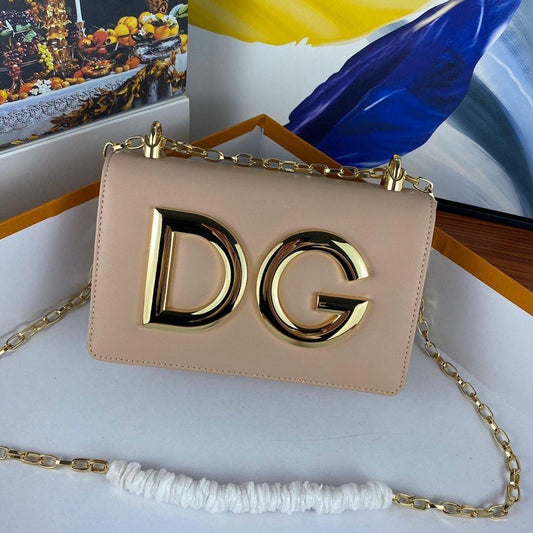 Elegant Refined Leather Crossbody Bag 21x15x4cm