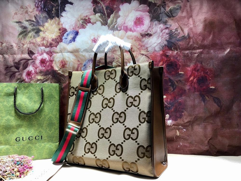 Luxury Refined Shoulder Bag 31x26x14cm